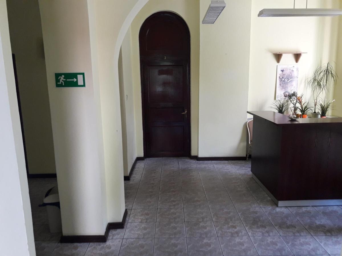Hostel Palacyk ビィドゴシュチュ エクステリア 写真