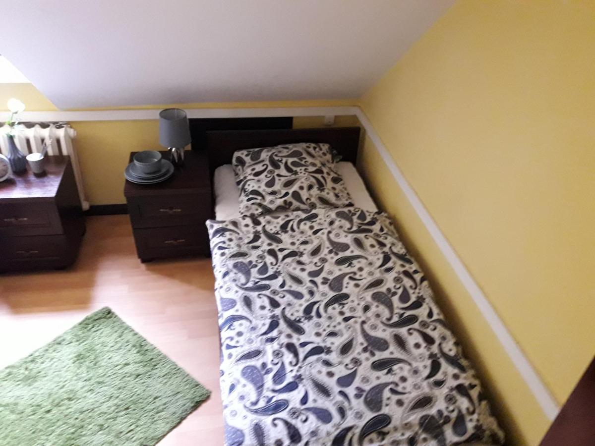 Hostel Palacyk ビィドゴシュチュ エクステリア 写真